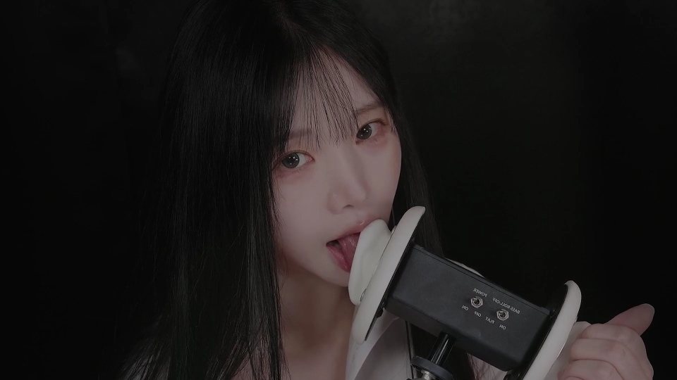 ASMR.Yoonying 雨夜下班后跟秘书女友在车里（中文字幕）